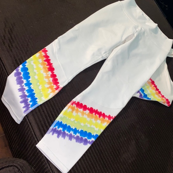 PowerHold by Fabletics Pride Collection New without Tags - Picture 5 of 10